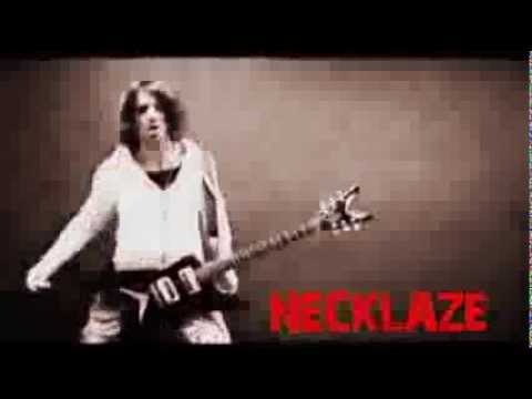 NECKLAZE Unplug your mind