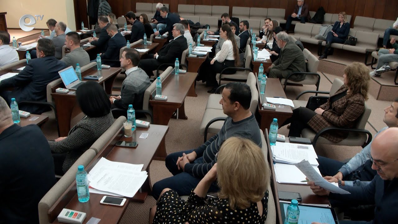 Близо два часа продължиха дебатите около приемането на бюджета на община Хасково