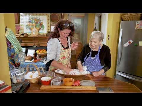 Mastering the Art of Southern Cooking: shaping Southern buttermilk biscuits by hand
