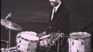 Jo Jones, Caravan, 1964 - classic drum solo (HQ)