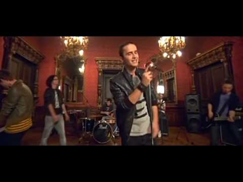 Animal X - Nisip purtat de vant