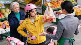 Download lagu Nenek diusir krn lupa dompet, gadis miskin berani bela! Ternyata nenek CEO—cinta pun datang! mp3