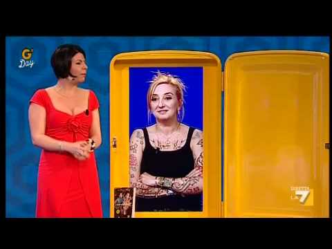 G'DAY con Geppi Cucciari 05/05/2011 - La grandomanda con La Pina