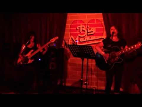 Right To Be Wrong/Purple Rain - live at Big Mama Club by FADE (Désirée Petrocchi & Fabiola Torresi)