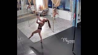Chains com @Marinamey - Mey Pole Dance Studio