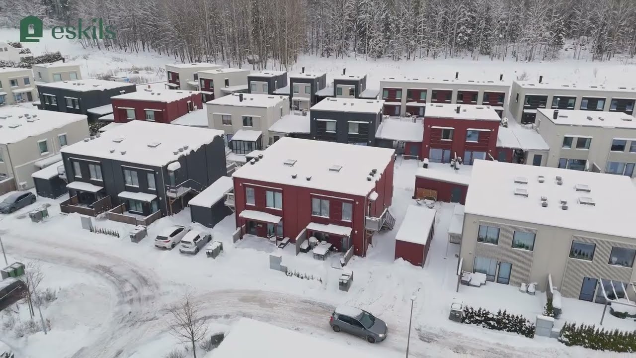 3 rum Radhus på Silvervägen 42B Stenby Eskilstuna kommun - video