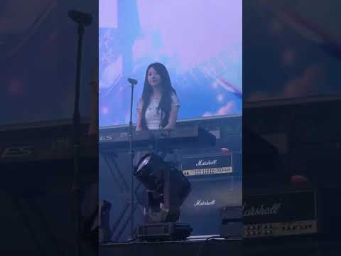 260425 히어로락페스티벌 QWER-내 이름 맑음 히나 직캠