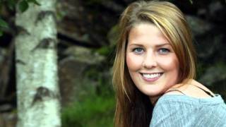 Closer Frida Amundsen