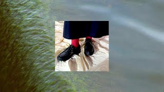 Cate Le Bon – About Time