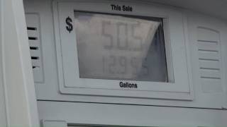 AAA offers money saving tips as gas prices rise ahead of Labor Day travel