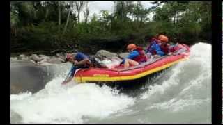 preview picture of video 'Rafting trip in Tena, Ecuador'