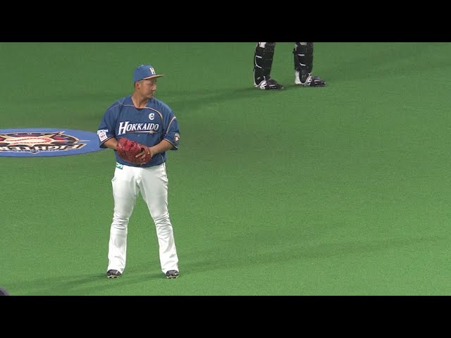 【試合前】チームメイトもファイターズ・中田の投球に興味津々!? 2018/8/25 F-E