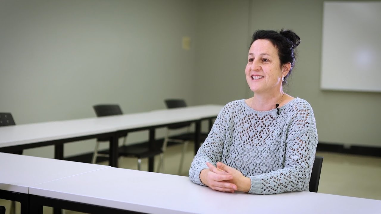 Jouer la vidéo Techniques d&rsquo;éducation à l&rsquo;enfance