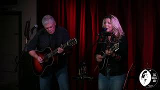 Terri Hendrix w/ Lloyd Maines: "One Way"