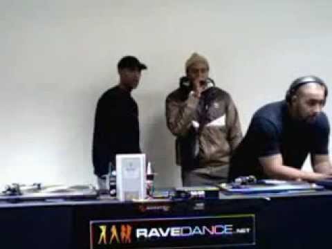 DJ Top Notch Mc Manic B Mc Contrast Mc Q.E.D UK Funky Show Recorded Live On www.ravedance.net 2009