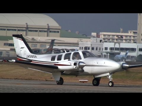 Asahi Air Beechcraft Baron G58 JA58GA Take off at Nagoya