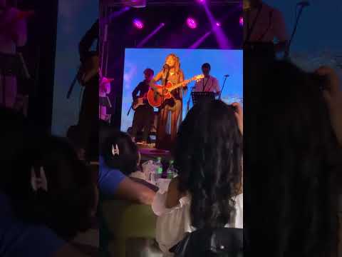 « Mahery Aho » (I Am Strong) Anisha Jo live à la City Ivandry Antananarivo le 27/12/2024