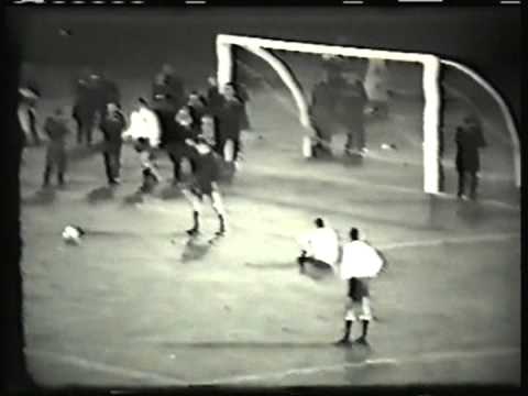 1967 (August 29) Racing Club (Argentina) 2- Nacional (Uruguay) 1 (Copa Libertadores)