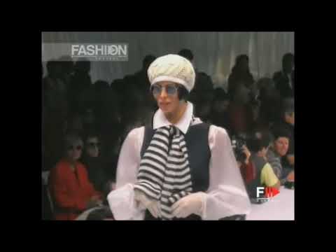 Niki Taylor - OLIVER by Valentino Spring/Summer 1994