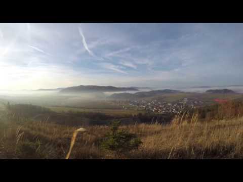 časozberný západ slnka s hmlou, Turie