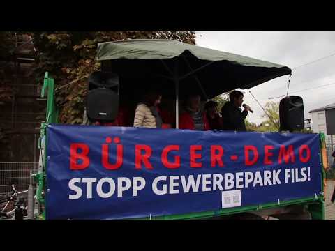 Demo gegen Gewerbepark Fils - Begrüßung Carsten Unger