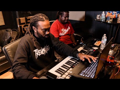 Nard & B Making A Beat With WizKid404 | Why Production Tags Matter! (Trench Cookup)