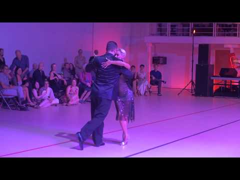 Miguel Calo "Ya Sale El Tren"