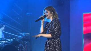 Louane - Jeune (J&#39;ai Envie) @ Lyon, Halle Tony Garnier 14.04.2016