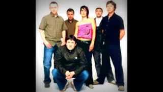 Tupperware Queen - Henry Laster