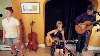 Johanna Warren- Figure Eight live on Sessions From The Box