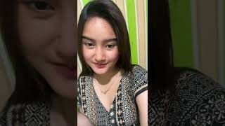 Download lagu #cantik #cewekcantikindonesia #cewekcantikindo #trending #gemesin #padat #daster #dastergemes mp3