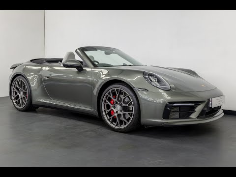 Porsche 992 C2S Cabriolet Aventurine Green Metallic