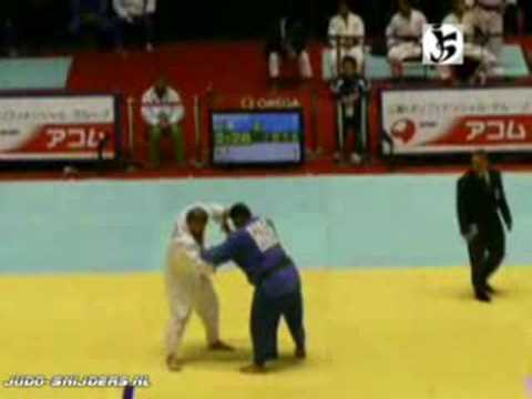 Judo 2007 Beijing Teams Ishii (JPN) - Bouaichaoui (ALG) [+100kg]