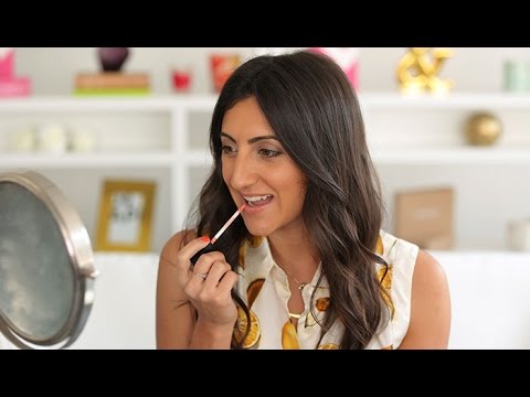 4 Lipsticks Perfect For A Bride In This Video Rachel Shares Her Picks For The Best Wedding Day Lipsticks