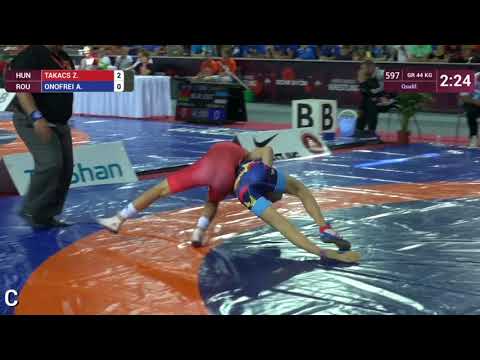 Qual. GR - 44 kg: Z. TAKACS (HUN) v. A. ONOFREI (ROU)