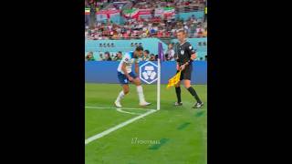 Bellingham vs Corner Flag 😂