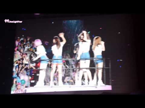 [FANCAM] 121125 SNSD - Gee+Kissing You SMTown live in Bangkok