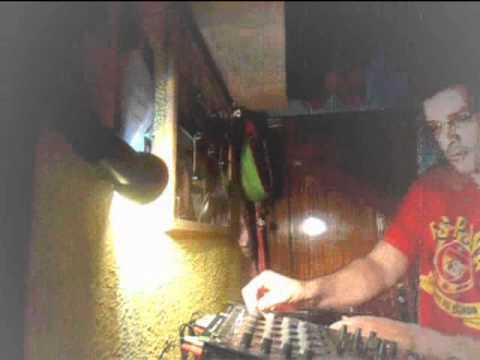 DJ CLASICOS CUESTA SESION REMEMBER CON VINILOS 3 (RADICAL).wmv