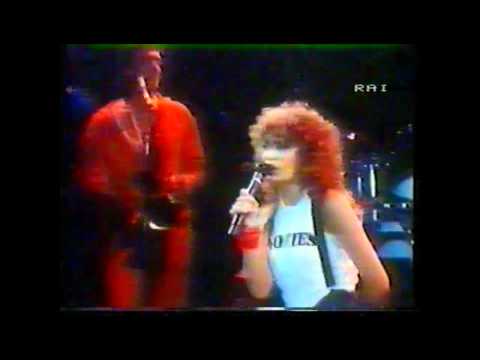 LOREDANA BERTE' -Traslocando (live)