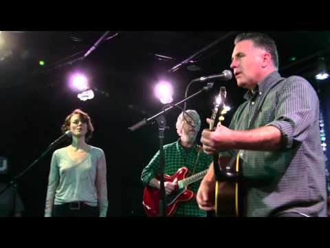 The Michael Shelley Band - I've Been Trying (with Laura Cantrell) (live at Monty Hall)