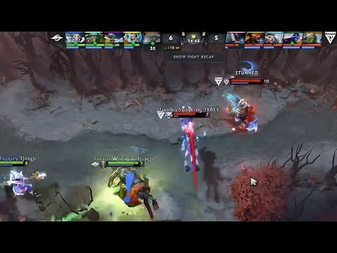 Sneyking leaps forward to block ES roll into Tundra 5-man wiping Secret