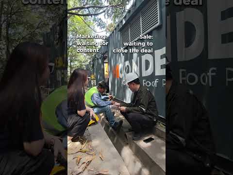 One client. Two mindsets. One mission? Somehow. 馃き