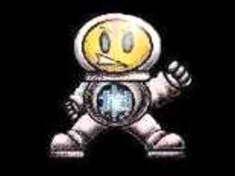 DJ Smithy, MC's impulse & Ace @ Energize U18's - December 2008.