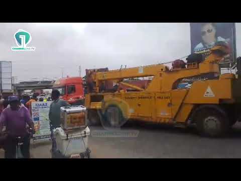 Broken Trailer Causes Heavy Traffic on Achimota–Neoplan Route