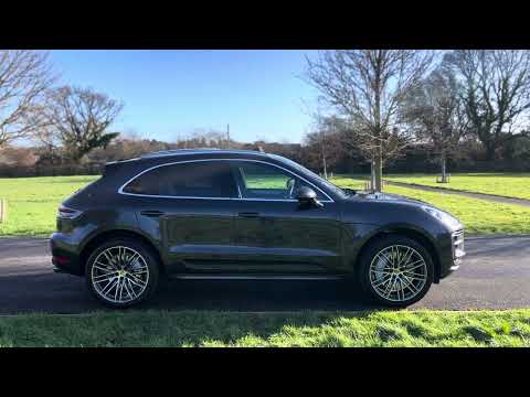 Porsche Macan Turbo PDK Video