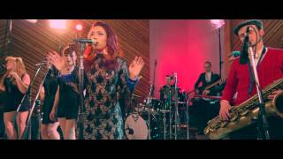 Clairy Browne & The Bangin' Rackettes - "Jenny" In Studio Performance