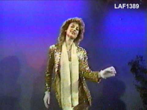 Candida Branca Flor  "Maria Papoila"