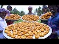 VILLAGE DONUT Tamil Traditional Snacks Ulunthu Vadai Cooking Crispy Medu Vada Recipe