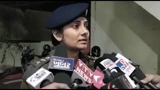 Watch “પોરબંદરના સુભાષ નગર વિસ્તારમાં બુટલેગરએ કરી બબાલ પોલીસ મથકે લોકો ના ટોળા ઉમટયા” on YouTube