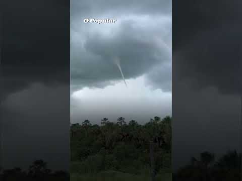 Nuvem funil é registrada em Itaberaí e impressiona moradores